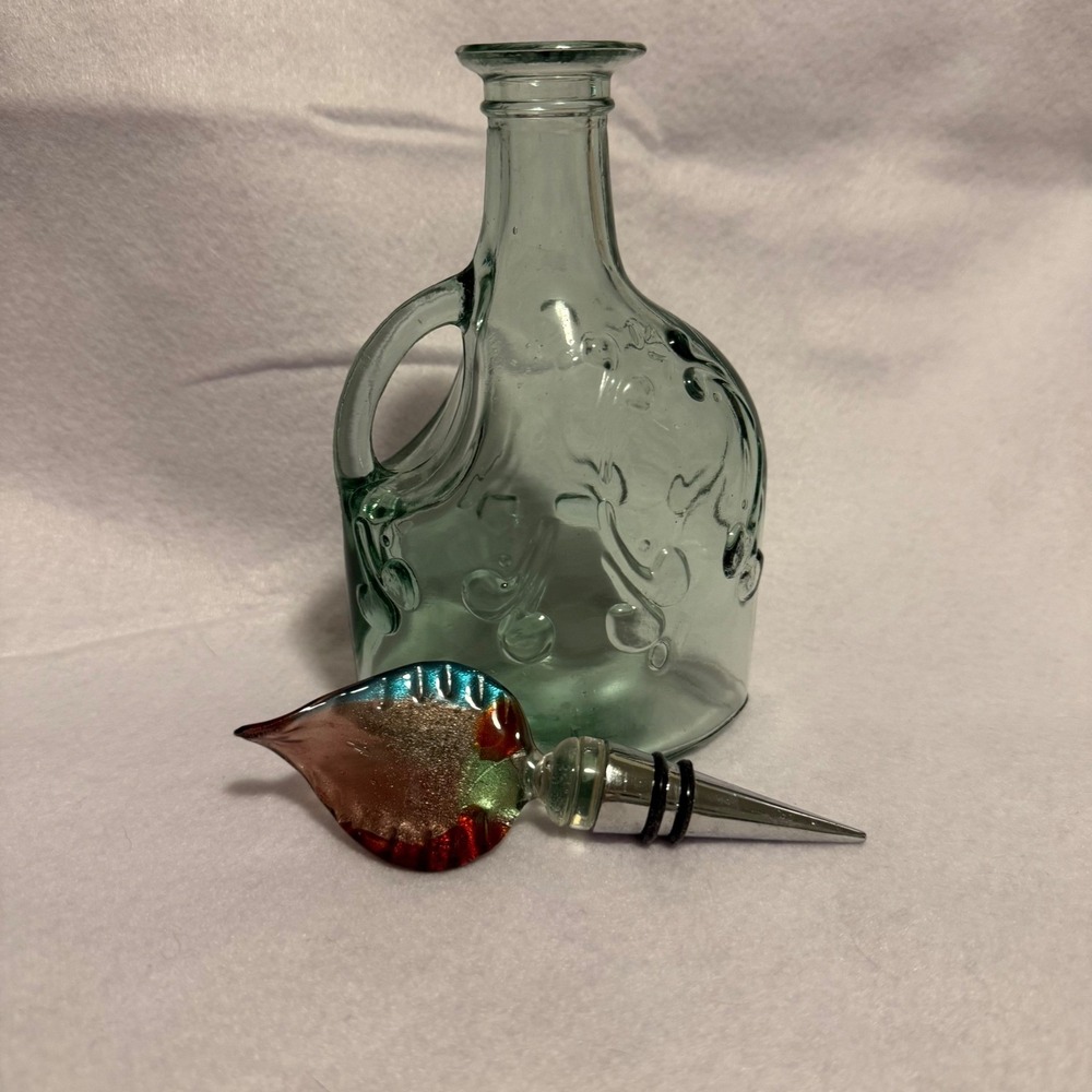 Vtg. Canada Pale Green Glass Decanter Bottle-3D Design Decor w/decorative stop - Picture 3 of 9